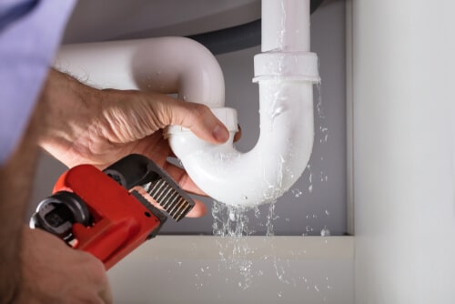 What to do if there is a water leak in your home