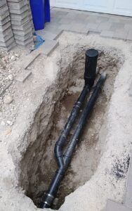 Should I try to fix my sewer line myself