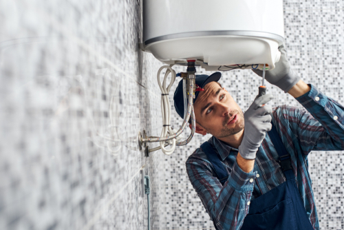Who in Mira Loma provides trusted water heater installation